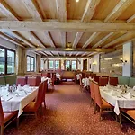 Robinson Amade Hotel