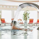 Robinson Amade Hotel