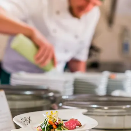 Robinson Amade ホテル 4*