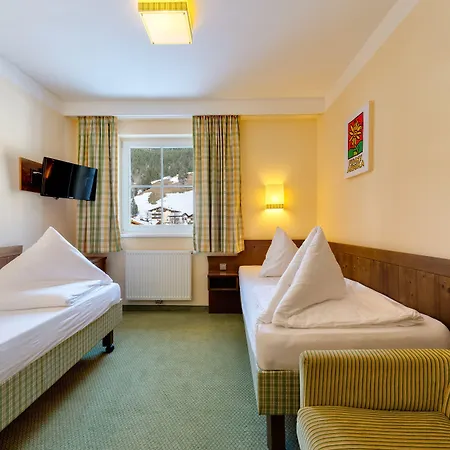 Robinson Amadé Hotel