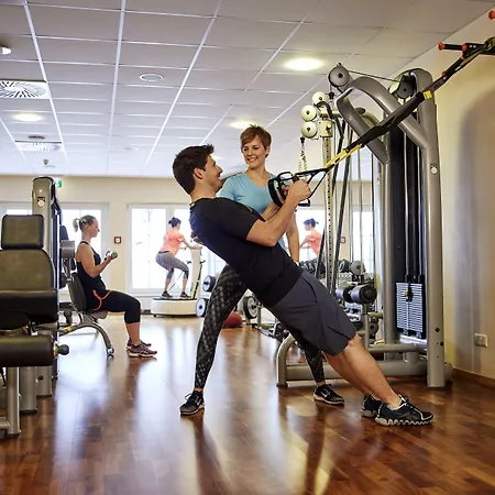 Hotel Robinson Amade 4*