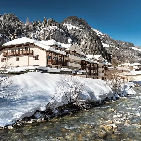 Robinson Amade 酒店 4*