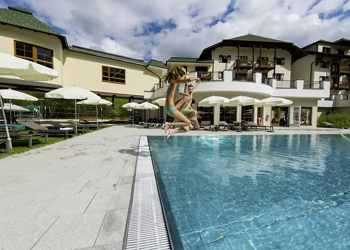 Robinson Amade Hotel