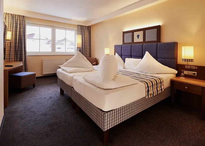 Robinson Amade 4*
