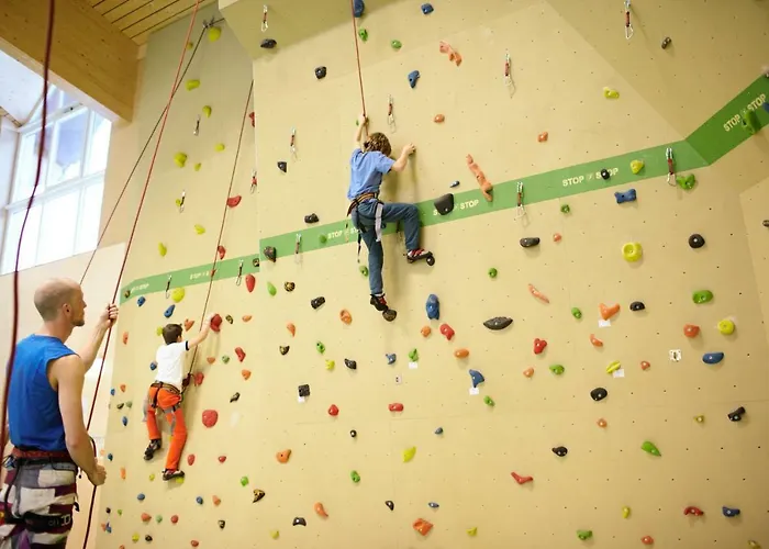 Hotel Robinson Amade 4*